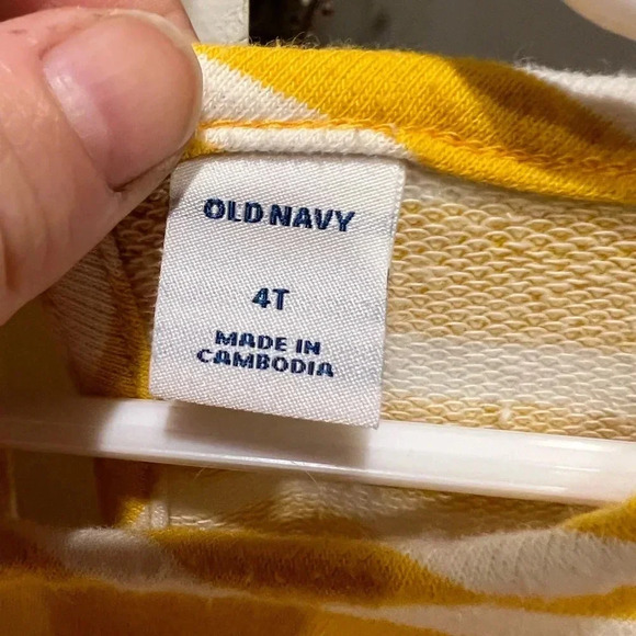 Old Navy Bell Sleeve Dress Size 4T - Picture 2 of 2